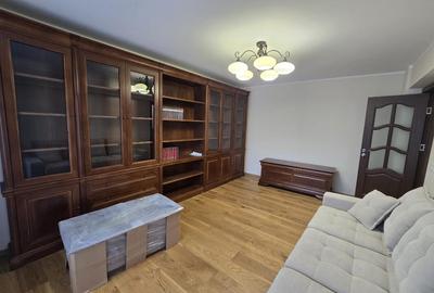 De vanzare Apartament 4 camere, zona Tolstoi. - 2