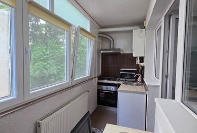 GIURGIULUI, str. Zetarilor, bloc 2018, cf. I, 35 mpu, centrala proprie - 4