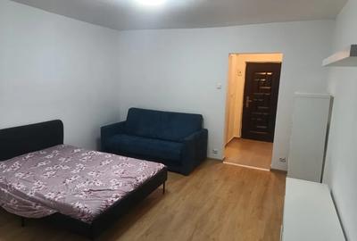 Garsoniera, decomandata, 32 mp, balcon, metrou, zona Titan - 1