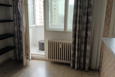 Muncii - Campia Libertatii ,  Bloc mixt- garsoniera - 1