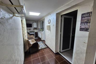 Parter 3 cam 110mp Confort 1 Decomandat cu balcon 14 m  Viziru 3 - 6
