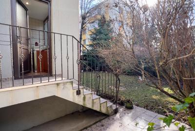 Parter în vilă cu grădină. - 17