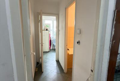 Spatiu comercial Pantelimon,vis a vis de piata Delfinului,Aleea Dobrina 4 - 18