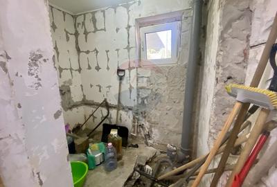 Vilă cu farmec istoric în Bușteni, pensiune sau locuință de vacanță! - 57