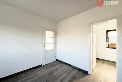 Casa individuala cu 4 camere, situata la drum asfaltat in Sacalaz - 9