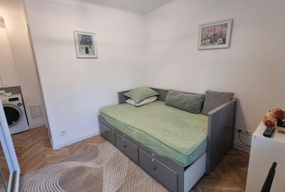 Apartament 4 camere, centrală proprie, parcare, 5 min metrou Apărătorii Patriei - 36