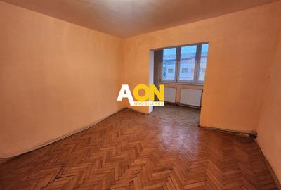 De vanzare apartament 3 camere, Cetate - 4