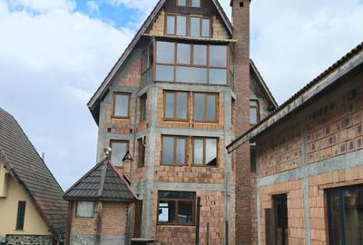 Pensiune de vânzare în Rânca – oportunitate rară lângă pârtia M1 - 4