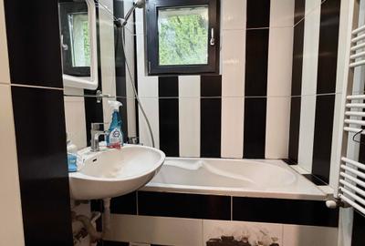 Apt 2 camere decomandat COPOU-GAUDEAMUS, mobilat & utilat ! 5 mn UMF - 8