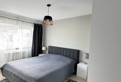 Apartament cu 3 camere semidecomandat, mobilat în Florești