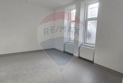 Spațiu comercial pe strada Elena Ghiba Birta - 2