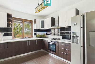 Casă spațioasă în Sântana - 24