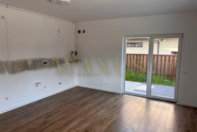 Apartament cu 2 camere semidecomandat în Florești