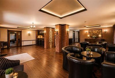 Pensiune boutique in Busteni, Central, cu restaurant, bar, terase, caracter aute - 2