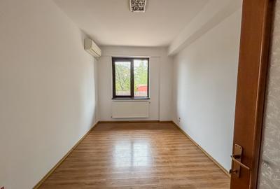 APARTAMENT 3 CAMERE JIULUI + TEREN (4 LOCURI DE PARCARE EXTERIOARE) - 3