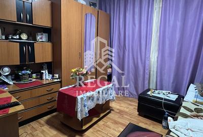 Apartament 2 camere de vânzare – Micro 7, Strada Pinilor | Etaj 10/10 - 3