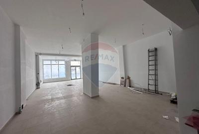 Spațiu comercial, de 180 mp, în Vasile Alecsandri