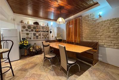 Refugiu de vis in Busteni – casa cocheta cu teren generos si priveliste spectacu - 6