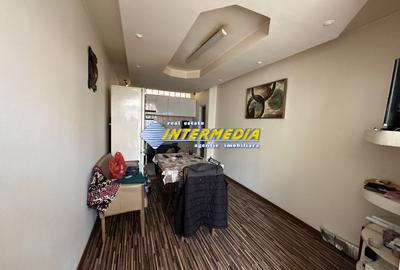 Proprietate 2 case curte pavata Teren 700 mp Hotel CETATE gard utilitati - 18