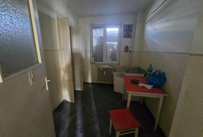 Apartament cu 2 camere  de vanzare  in Fagaras etaj 4 - 6