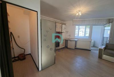 Apartament 2 camere, Tractorul, intermediar, loc de parcare, etaj 1 - 7