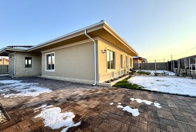 Duplex modern cu grădină, la intrare în Moșnița Nouă - 27