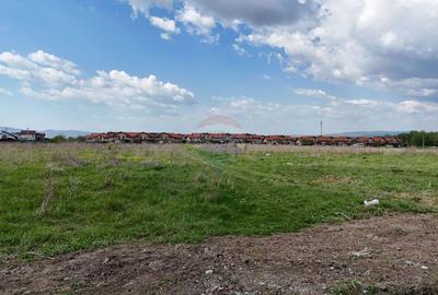 Comision 0% | Teren intravilan 527 mp Sânpetru |Utilități în apropiere - 3