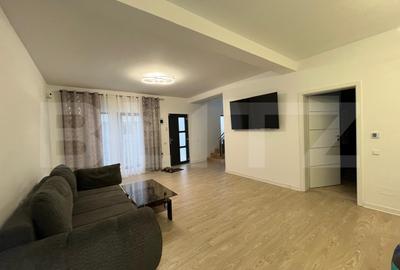 Casă individuală cu 3 camere în Est