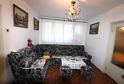 Apartament cu 3 camere semidecomandat în Mazepa 1