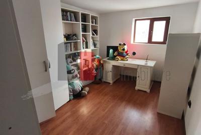 Casa Vanzare Giulesti 4 camere - 1