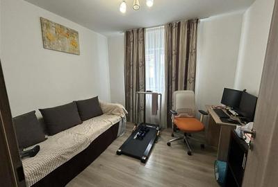 Apartament 3 camere balcon boxa si parcare Calea Cisnadiei - 5