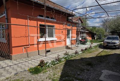 Casa individuala de vanzare 3 camere curte si gradina Beclean - 1