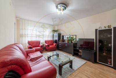 Apartament cu 3 camere decomandat în Central
