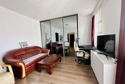 Apartament cu 2 camere semidecomandat, mobilat în Iris
