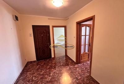 De vanzare apartament 2 camere decomandate Nord Bacau - 12