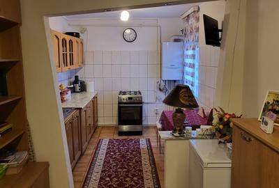 Apartament 3 camere cu balcon inchis, situat la et. 3/3 in Focsani, jud. Vrancea - 5