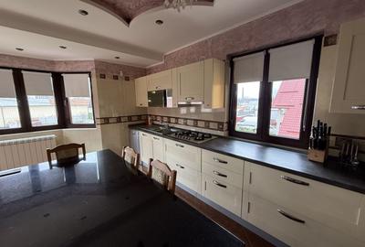 Casă de vânzare | Burdujeni | 417 mp construiți | Teren 1.200 mp - 16