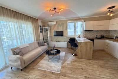 Apartament cu 2 camere decomandat, mobilat în Central