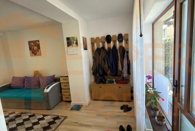 Casă de vânzare în Medeea | 3 camere | Curte generoasă | Renovată Complet - 10