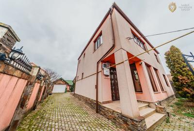 Vilă 5 camere de Vanzare Chișineu-Criș - 2