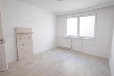 Apartament 3 camere decomandat pivnita zona Vasile Aaron - 4