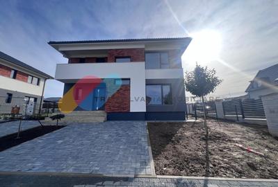 Casa individuala 120mp , teren 405mp-Dezmir - 2