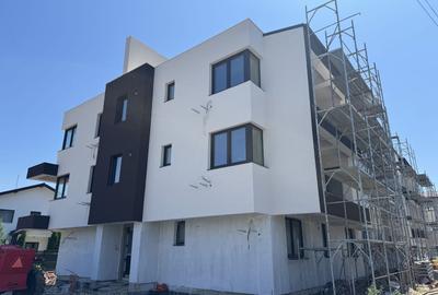 Apartament cu 2 camere decomandat în Est