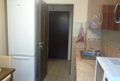 2 camere Muncii Basarabia Tina Petre etaj 4 - 8