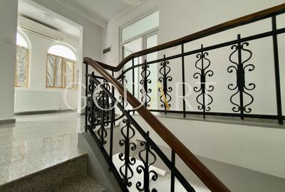 Vila spatioasa | Complet renovată | Central - 21