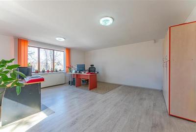 Clasa A, rezidential/ servicii/ investitional, 2.240 mp teren,Central,Halchiu,Br - 48