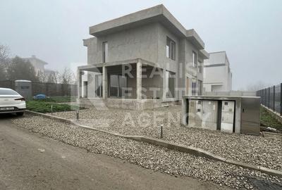 Casă P+1, 315 m² utili | Teren 1.530 m² | Pe malul lacului Ostratu - 4