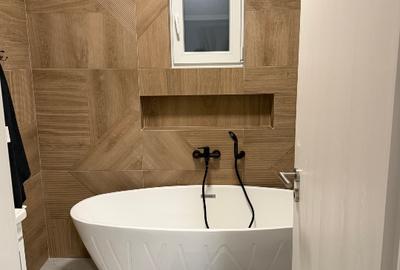 Apartament cu 3 camere decomandat în Giroc