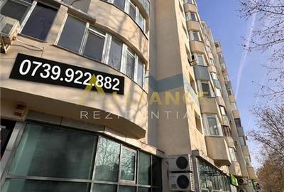 Apartament cu 3 camere decomandat în Apărătorii Patriei