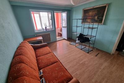 Apartament cu 2 camere semidecomandat în Tomis Nord